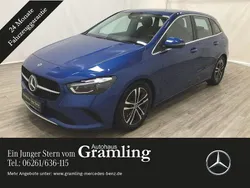 Spektralblau (metallic) Gebraucht 2024 Mercedes B200 Progressive Van / Kleinbus | 37.799 €