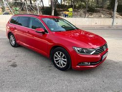 Rot Gebraucht 2016 VW Passat Kombi | 7.000 € (Superpreis)