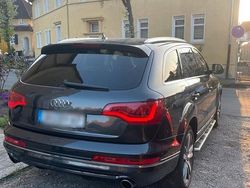Grau Gebraucht 2012 Audi Q7 SUV | 14.500 €