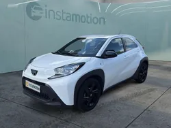 Weiß Gebraucht 2024 Toyota Aygo Kleinwagen | 17.499 € (Teuer)