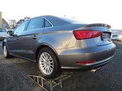 Grau Gebraucht 2015 Audi A3 Ambiente Limousine | 15.440 € (Fairer Preis)