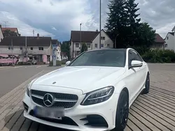 Weiß Gebraucht 2020 Mercedes C200 AMG line Limousine | 24.999 € (Fairer Preis)