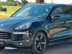 Schwarz Gebraucht 2015 Porsche Cayenne SUV | 27.350 € (Fairer Preis)
