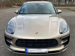 Gold Gebraucht 2018 Porsche Macan SUV | 54.500 € (Teuer)