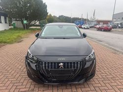 Schwarz Gebraucht 2023 Peugeot 208 Active Kleinwagen | 12.990 € (Superpreis)