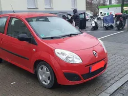 Hellrot Gebraucht 2009 Renault Twingo Expression Kleinwagen | 1.799 € (Guter Preis)