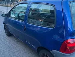 Blau Gebraucht 2001 Renault Twingo Kleinwagen | 800 €