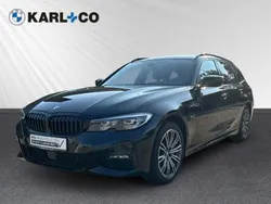 Schwarz Gebraucht 2022 BMW 330e M Sport Kombi | 32.188 € (Guter Preis)