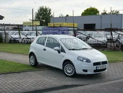 Weiß Gebraucht 2010 Fiat Grande Punto Kleinwagen | 1.999 € (Etwas zu teuer)