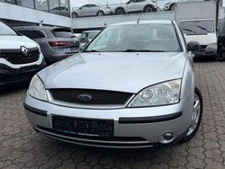 Silber Gebraucht 2002 Ford Mondeo Ghia Limousine | 2.850 € (Etwas zu teuer)
