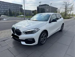 Weiß Gebraucht 2019 BMW 118 Sport Line Kleinwagen | 22.100 € (Fairer Preis)