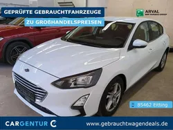 Frost weiss Gebraucht 2021 Ford Focus Cool & Connect Limousine | 13.390 € (Guter Preis)