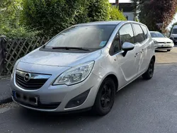 Silber Gebraucht 2011 Opel Meriva Van / Kleinbus | 2.450 € (Guter Preis)
