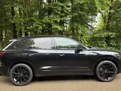Schwarz Gebraucht 2022 VW Touareg R SUV | 51.900 € (Guter Preis)