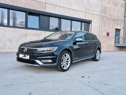 Schwarz Gebraucht 2016 VW Passat Alltrack Kombi | 16.600 € (Etwas zu teuer)