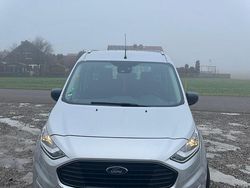 Silber Gebraucht 2019 Ford Tourneo Kombi | 12.450 €