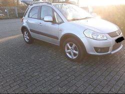 Grau Gebraucht 2007 Suzuki SX4 Limousine | 2.190 € (Guter Preis)