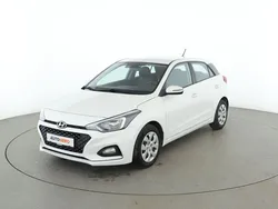 Weiß Gebraucht 2019 Hyundai i20 Trend Limousine | 13.220 € (Etwas zu teuer)