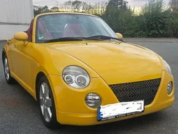 Gelb Gebraucht 2006 Daihatsu Copen Cabrio | 2.990 €