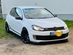 Weiß Gebraucht 2010 VW Golf VI GTI Coupé | 8.000 €