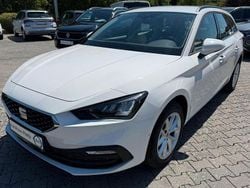 Candy weiss Gebraucht 2022 Seat Leon Style Kombi | 17.490 € (Fairer Preis)