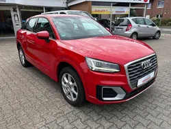 Rot Gebraucht 2017 Audi Q2 Design SUV | 12.800 € (Fairer Preis)