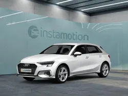 Weiß Gebraucht 2022 Audi A3 Sportback Limousine | 23.399 € (Fairer Preis)
