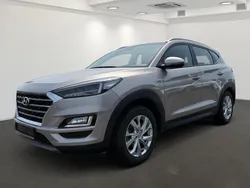 Beige (beige) Gebraucht 2019 Hyundai Tucson Trend SUV | 22.490 € (Etwas zu teuer)
