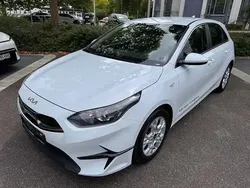 Grau Gebraucht 2024 Kia Ceed Sportswagon Vision Kombi | 20.950 € (Guter Preis)