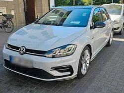 Weiß Gebraucht 2017 VW Golf VII R-line Kleinwagen | 16.600 € (Teuer)