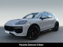 Weiß Neu 2025 Porsche Cayenne GTS Chrono SUV | 174.048 € (Etwas zu teuer)