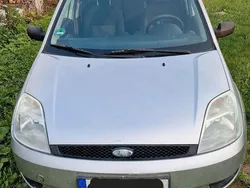 Silber Gebraucht 2005 Ford Fiesta Kleinwagen | 950 € (Guter Preis)
