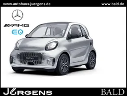 Bodypanels in cool silver (met Gebraucht 2022 Smart ForTwo Electric Drive Coupé | 9.980 € (Fairer Preis)