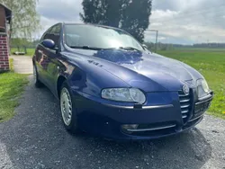 Blau Gebraucht 2001 Alfa Romeo 147 Kleinwagen | 850 € (Fairer Preis)