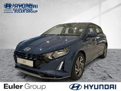 Blau Neu 2025 Hyundai i20 Trend Limousine | 21.490 € (Guter Preis)
