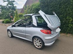 Gebraucht 2003 Peugeot 208 Kleinwagen | 550 €