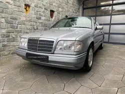 Silber Gebraucht 1996 Mercedes E220 Cabrio | 34.900 €