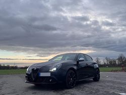 Schwarz Gebraucht 2017 Alfa Romeo Giulietta Quadrifoglio Verde Limousine | 11.500 € (Superpreis)