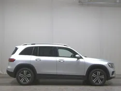 Grau Gebraucht 2021 Mercedes GLB200 Style SUV | 24.380 € (Superpreis)