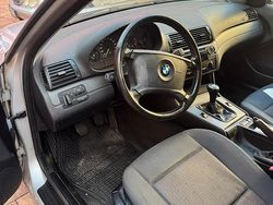 Silber Gebraucht 2001 BMW 316 Limousine | 1.680 €