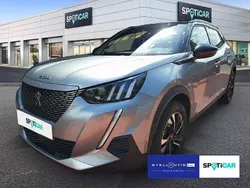 Grau Gebraucht 2023 Peugeot e-2008 GTi SUV | 21.390 € (Fairer Preis)