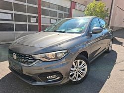 Grau Gebraucht 2017 Fiat Tipo Lounge Limousine | 5.600 € (Guter Preis)