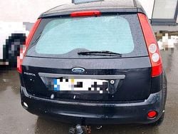 Schwarz Gebraucht 2007 Ford Fiesta Limousine | 900 € (Guter Preis)
