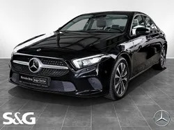Unilack nachtschwarz Gebraucht 2022 Mercedes A200 Progressive Limousine | 27.890 € (Fairer Preis)