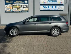 Grau Gebraucht 2015 VW Passat Kombi | 11.600 € (Fairer Preis)