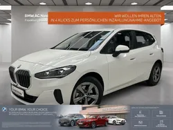 Weiß Gebraucht 2024 BMW 216 Active Tourer Luxury Line Van / Kleinbus | 26.880 € (Fairer Preis)
