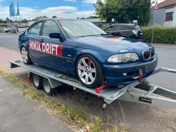 Blau Gebraucht 2001 BMW 330 Basis Limousine | 8.300 € (Teuer)