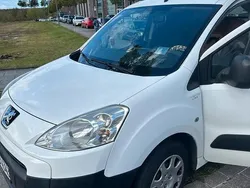 Weiß Gebraucht 2009 Peugeot Partner Tepee Van / Kleinbus | 3.000 € (Superpreis)