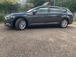Grau Gebraucht 2016 VW Passat Comfortline Kombi | 8.800 € (Guter Preis)