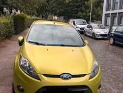 Grün Gebraucht 2009 Ford Fiesta Kleinwagen | 3.800 €